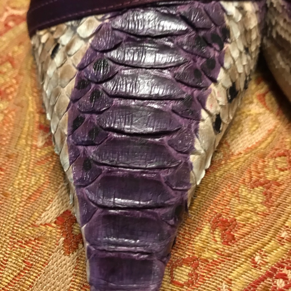 Python Heels • Vince Camuto • - Picture 5 of 5